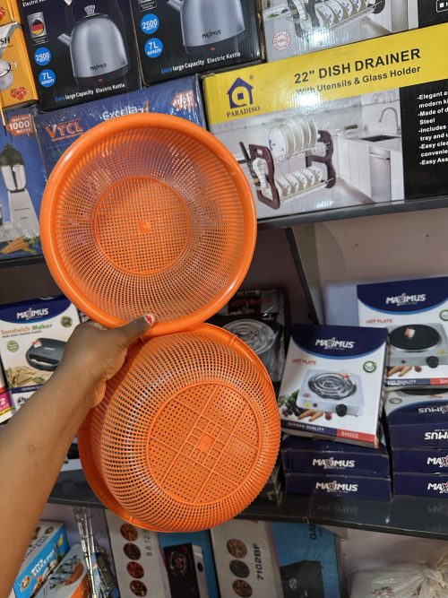 Plastic sieve orange - 1 piece
