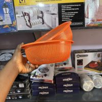 Plastic sieve orange - 1 piece