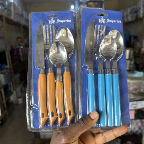 4 pieces Cutlery - 1 piece