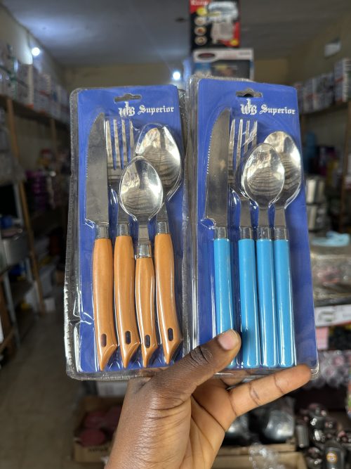 4 pieces Cutlery - 1 piece